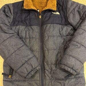 The North Face boys reversible down coat, size medium